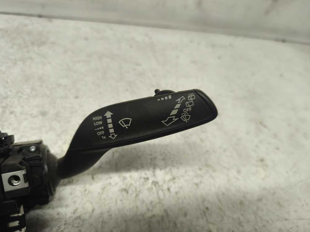 COMMODO VOLANT AUDI - Vue 3